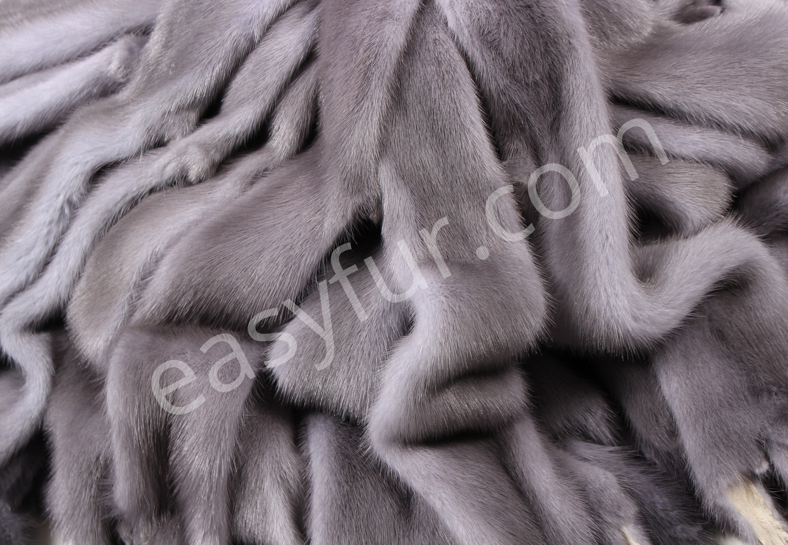 Sapphire Nerzfelle - SAGA Fur